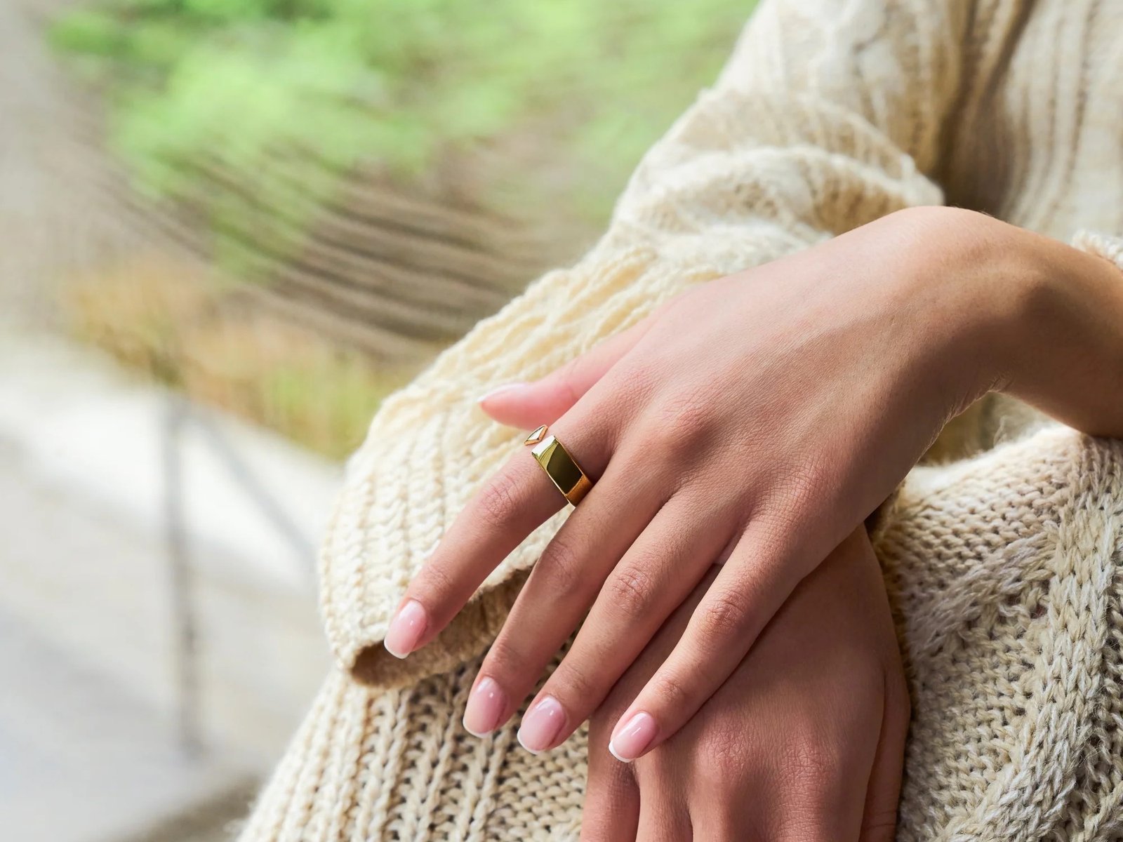 Smart Rings Showdown - The Best Wearable Tech Jewelry for the Modern Individual