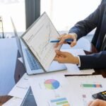 payroll solutions Business Consultant vs. In-House Planning: Which Delivers Better Results?